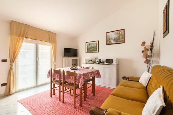 Casa Vacanze Nuraghe Talia ออลเมโด ภายนอก รูปภาพ